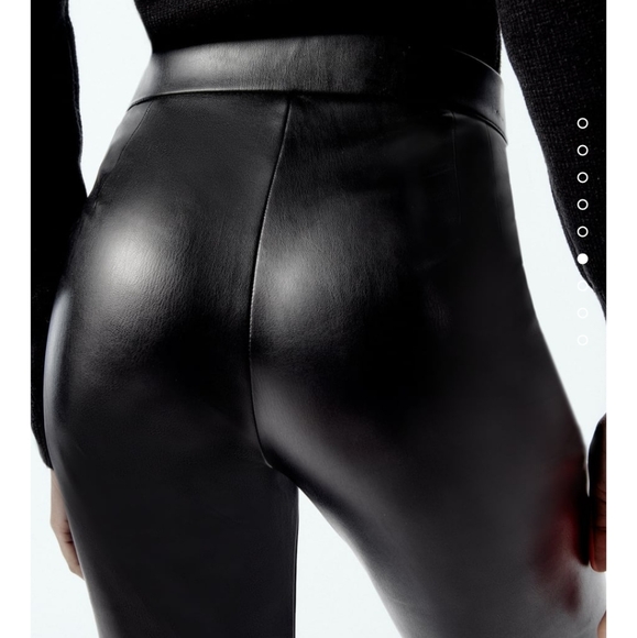 ZARA * MINI FLARED FAUX LEATHER LEGGINGS Pants Jeans BLACK Cropped - Picture 9 of 12